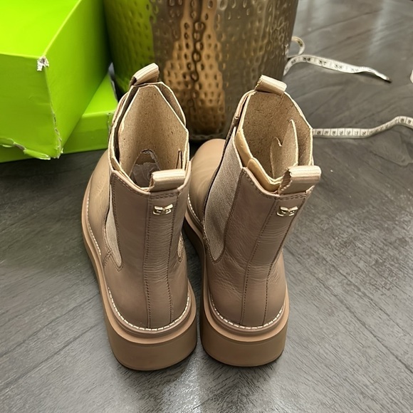 SAM EDELMAN KOLTON CHELSEA BOOT - Picture 10 of 13